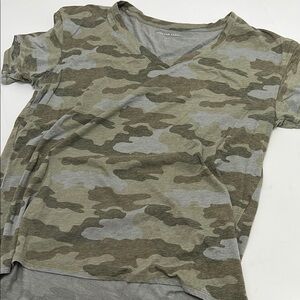 American Eagle Cozy Camo V-Neck T-Shirt